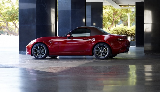 Nuova Mazda MX-5 2019: pronta al debutto su strada ...