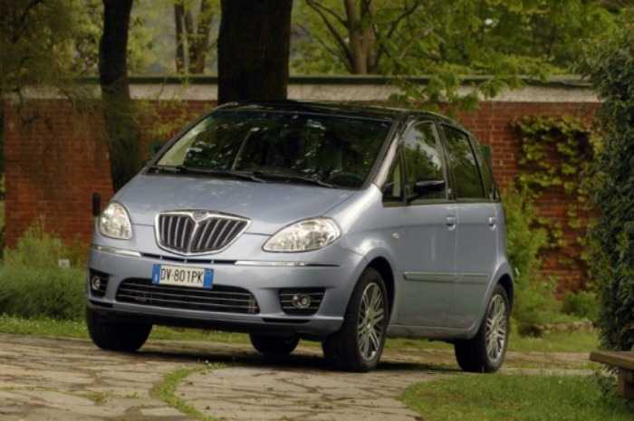 Lancia Nuova Musa 2009, prime immagini