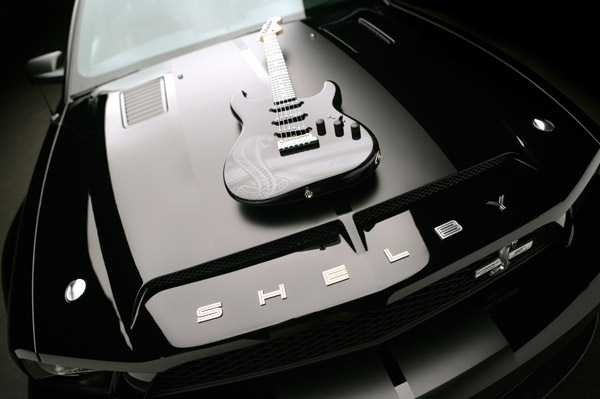 Ford Shelby Mustang GT & Fender Stratocaster