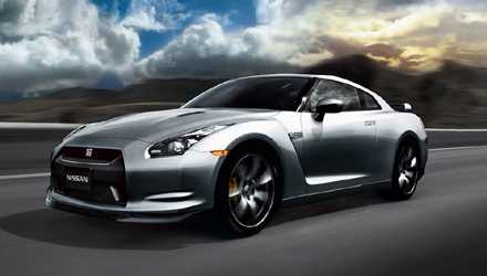 Nissan GT-R 2010, prime immagini