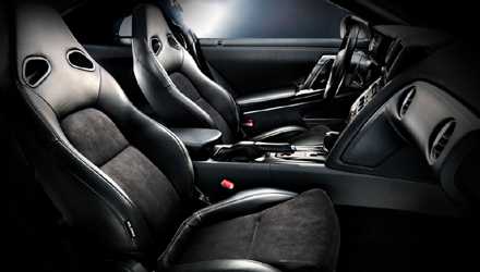 Nissan GT-R 2010, prime immagini