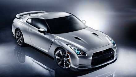Nissan GT-R 2010, prime immagini
