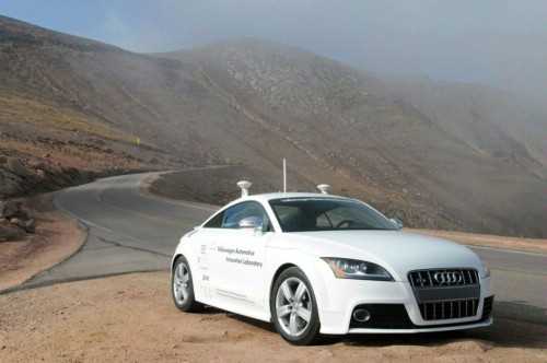 Audi TTS si guida da sola