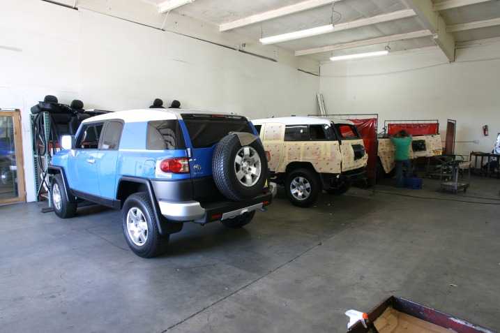 Toyota FJ Cruiser Cabriolet by Newport Convertible Engineering