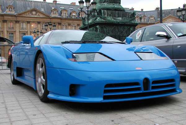 Supercar incidentate