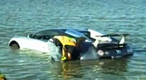 Bugatti, bagno fuori programma