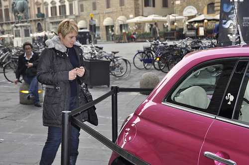 Fiat 500 Barbie battuta a 20.000 euro