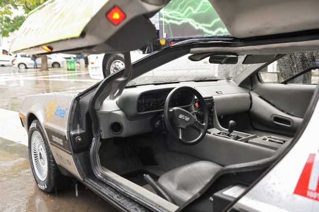 La DeLorean ora è elettrica