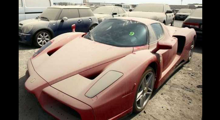 Macchine Abbandonate a Dubai