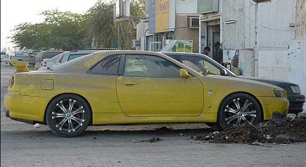 Macchine Abbandonate a Dubai