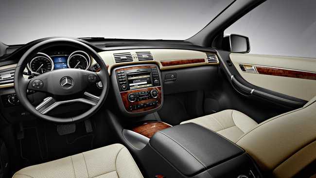 Mercedes Classe R 2011 nuove immagini