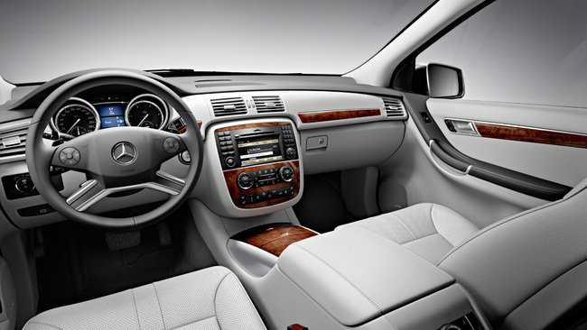 Mercedes Classe R 2011 nuove immagini
