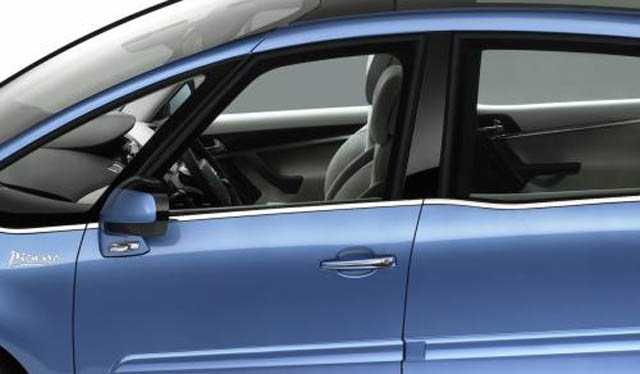 Citroen C4 Picasso Model Year 2011