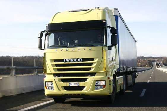 Iveco Stralis: foto interni ed esterni