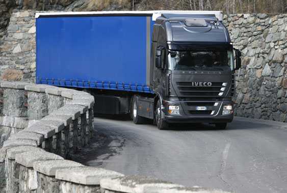 Iveco Stralis: foto interni ed esterni