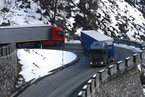 Iveco Stralis: foto interni ed esterni