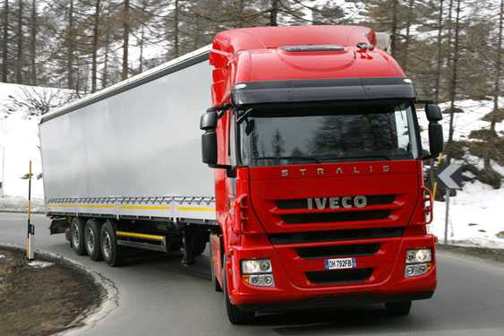 Iveco Stralis: foto interni ed esterni