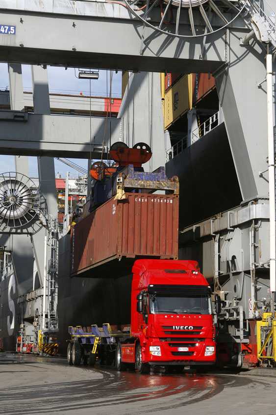 Iveco Stralis: foto interni ed esterni