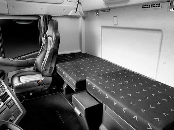 Iveco Stralis: foto interni ed esterni