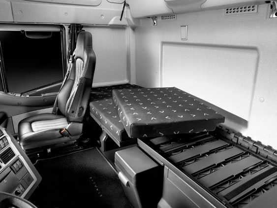 Iveco Stralis: foto interni ed esterni