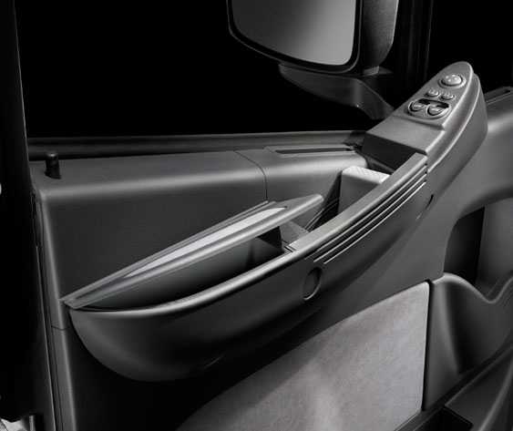 Iveco Stralis: foto interni ed esterni