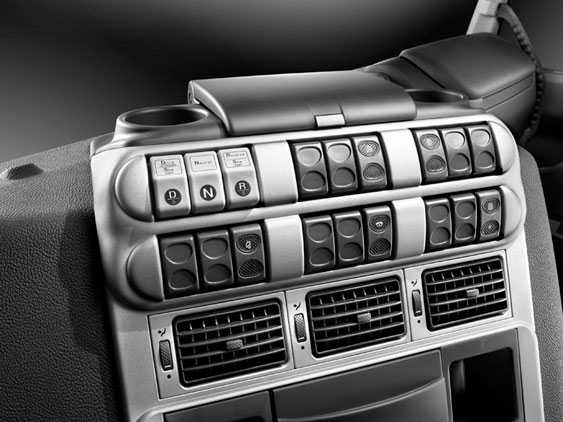 Iveco Stralis: foto interni ed esterni