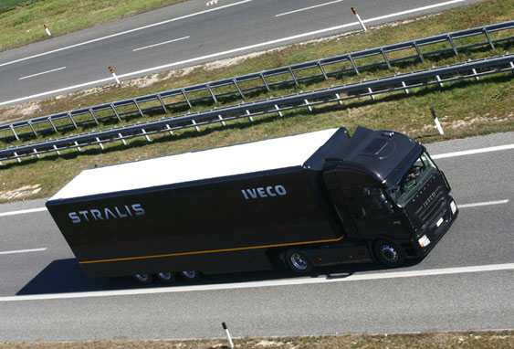 Iveco Stralis: foto interni ed esterni