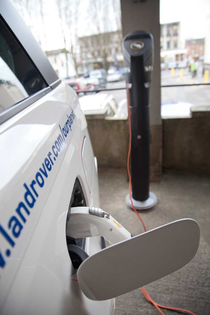 Land Rover Range_e, il diesel ibrido per il fuoristrada