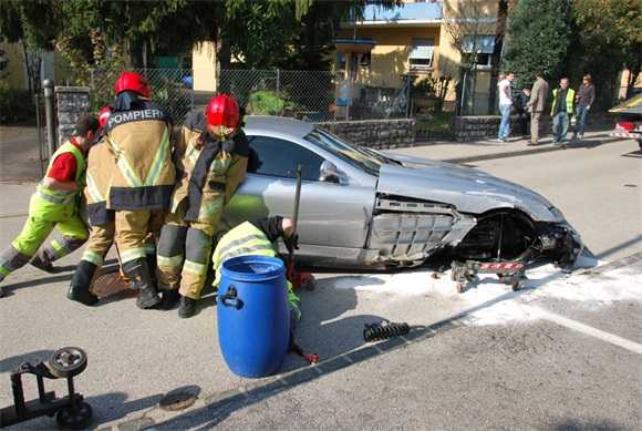 Mercedes McLaren SLR incidentata