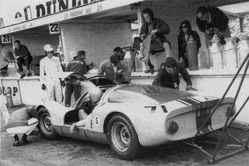 Porsche 906