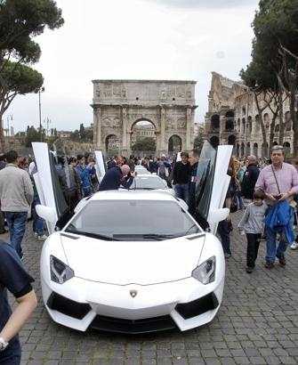 Lamborghini Aventador a Roma