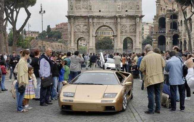 Lamborghini Aventador a Roma