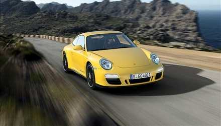 Porsche 911 Carrera 4 GTS