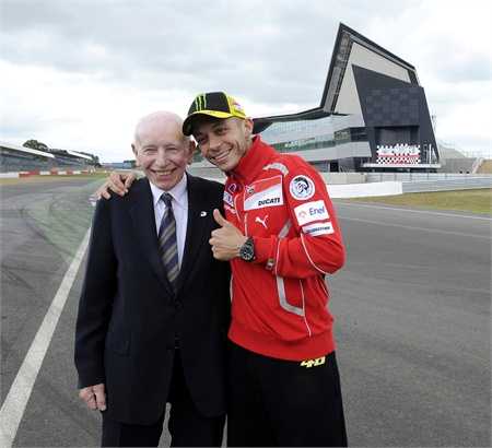Valentino Rossi sulla nuova pista di Silverstone
