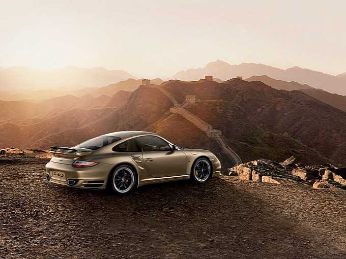 Porsche 911 10 Year Anniversary Edition
