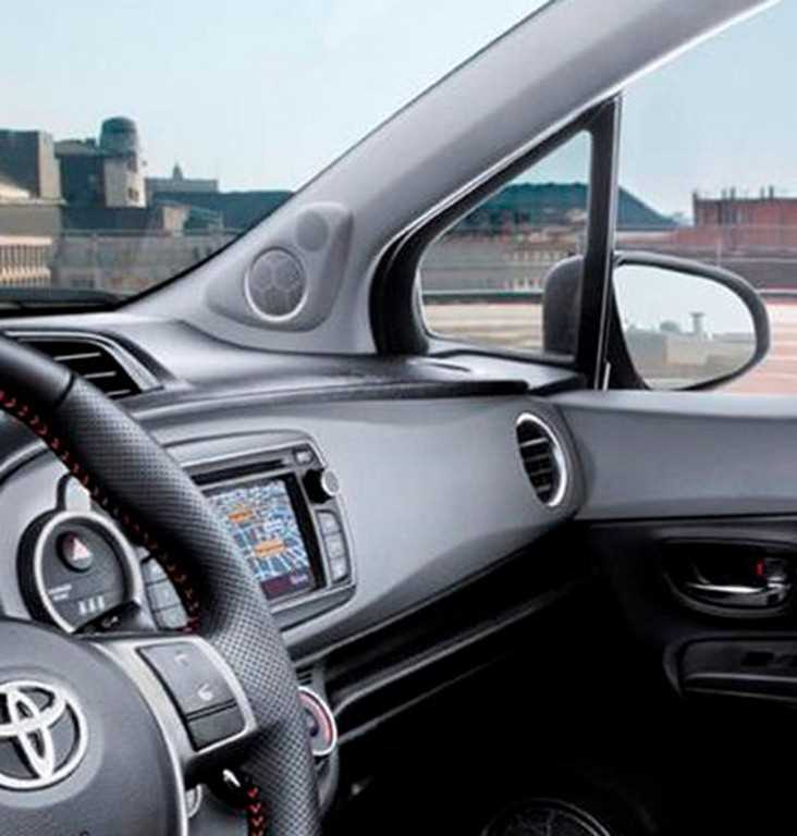 Toyota Yaris 2012: nuovi scatti inediti