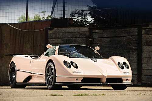 Pagani Zonda rosa all'asta a Goodwood