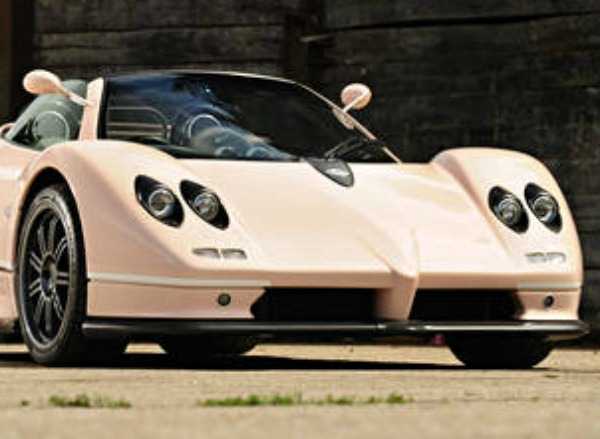 Pagani Zonda rosa all'asta a Goodwood