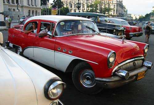 Auto d'epoca americane a Cuba