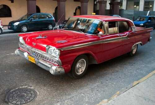 Auto d'epoca americane a Cuba