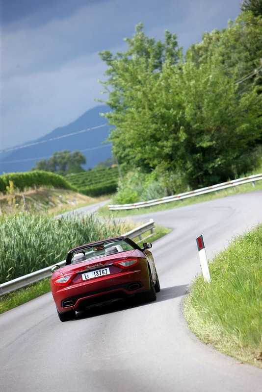 Maserati GranCabrio Sport: nuove foto ufficiali
