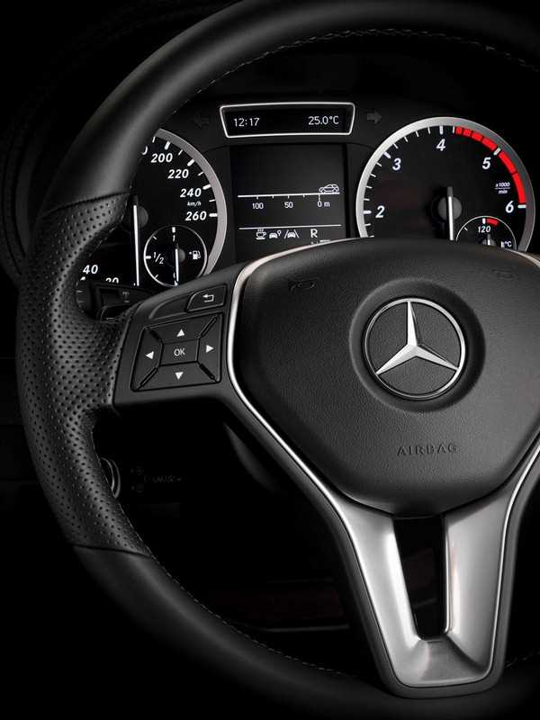 Nuova Mercedes Classe B, interni svelati