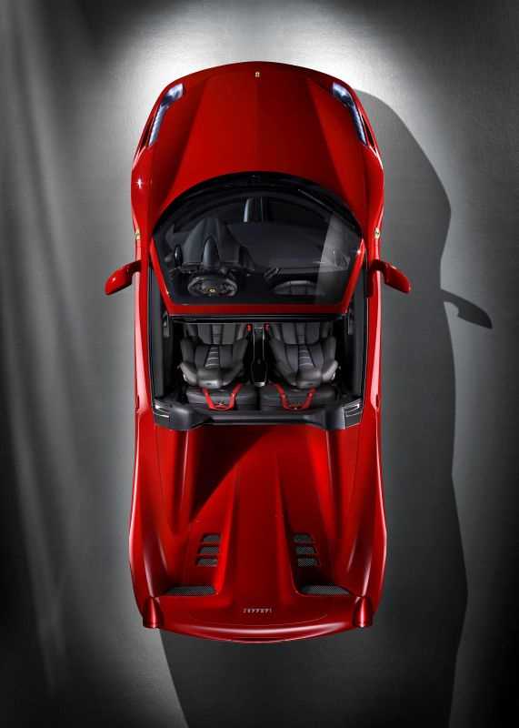 Ferrari 458 Italia Spider: prime immagini ufficiali