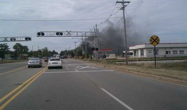 Incidente Ford GT: si spezza in due e prende fuoco