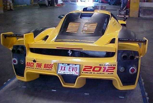 La Ferrari Enzo by Edo incidentata entra in officina