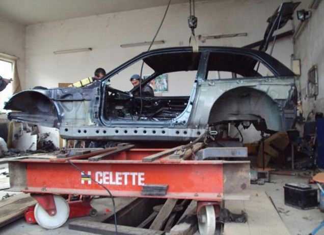 Bmw Z3 M Coupé spinta dal motore della M5