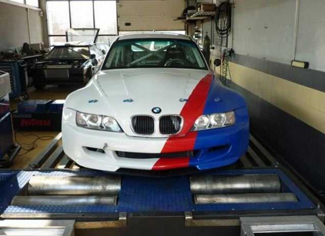 Bmw Z3 M Coupé spinta dal motore della M5
