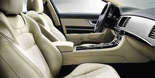 Jaguar XF 2012, nuove foto ufficiali