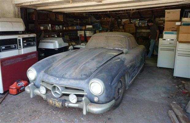 Mercedes 300 SL Gullwing ritrovata in un garage