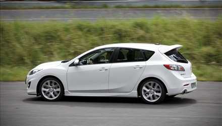 Mazda 3 2012, nuove immagini
